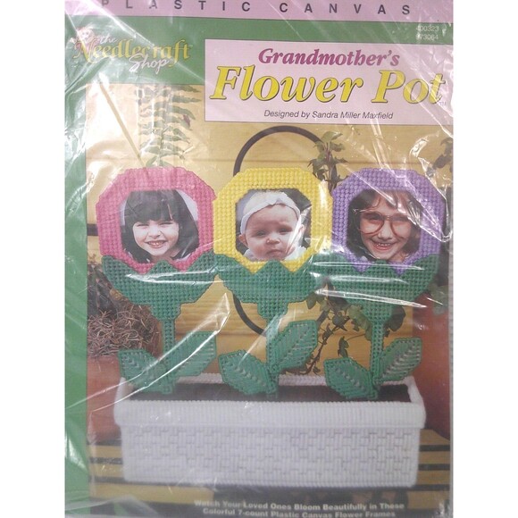 The Needlecraft Shop Plastic Canvas Kit Grandmother's Flower Pot 400323 New - Picture 2 of 4